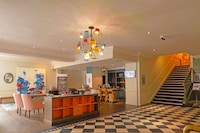 Bristol Grand Hotel By Sunday