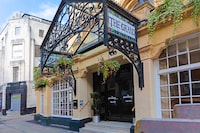 Bristol Grand Hotel By Sunday