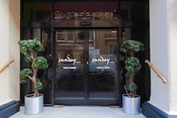 Bristol Grand Hotel By Sunday