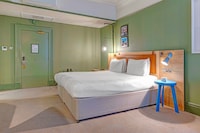 Bristol Grand Hotel By Sunday