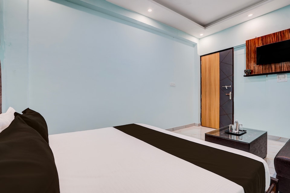 HOTEL O GS GALAXY , Kanpur Railway Station, Kanpur