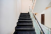 SPOT ON Hotel Krishna Raj Ujjain Junction