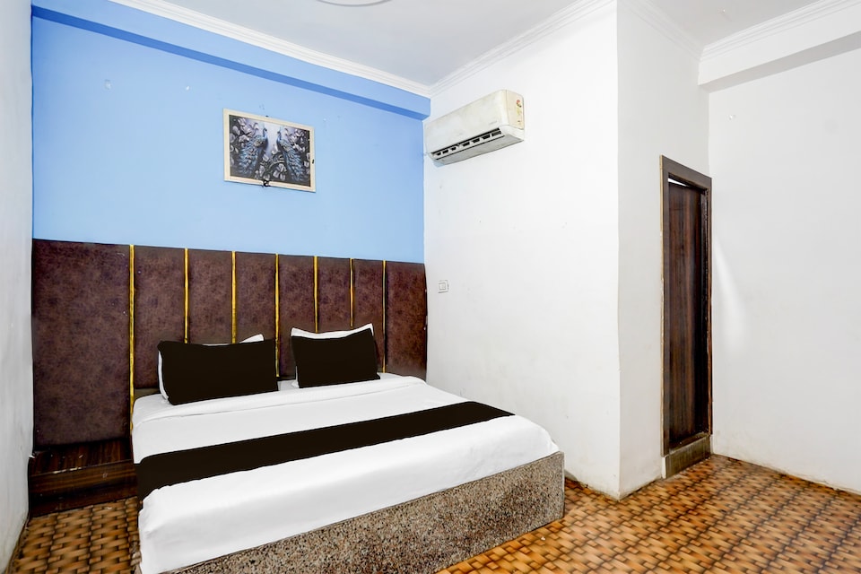 Hotel O Green Park Guest House Durgapuri Chowk, Anand Vihar Delhi, Delhi