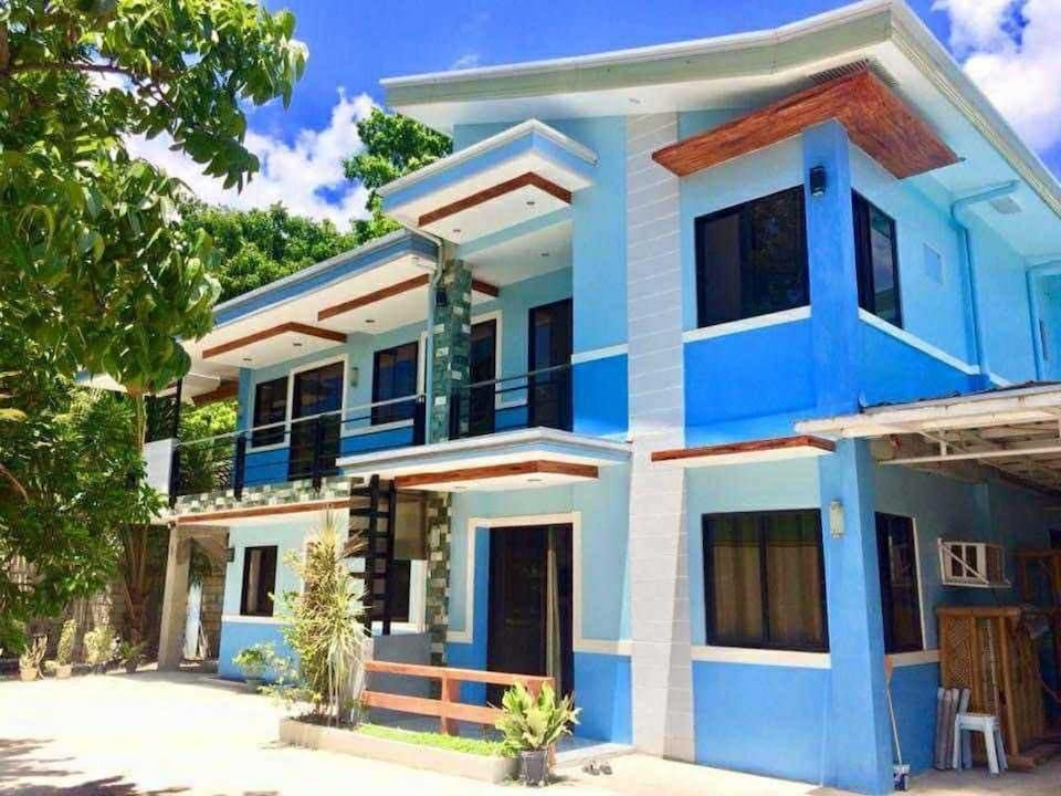 OYO 1166 Hotel Wooden Crib, Oslob Cluster, Oslob