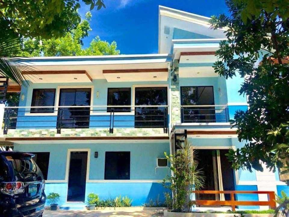 OYO 1166 Hotel Wooden Crib, Oslob Cluster, Oslob