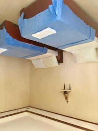 OYO 1166 Hotel Wooden Crib