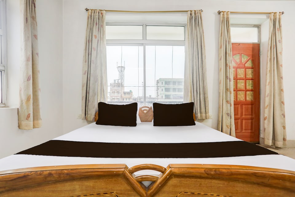 Hotel O Stay Inn & Restaurant Patna Saheb Railway Station, Patna, Patna