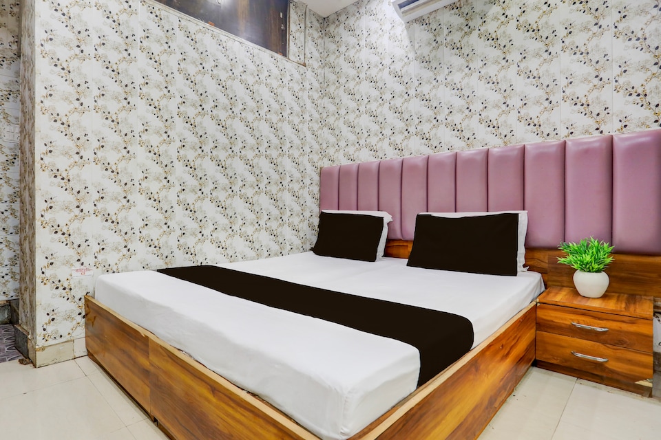 Hotel O Kashi Basera Paying Guest House Sunbeam Bus Station, Lanka, Varanasi