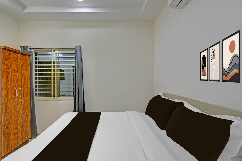 Super Collection O White Field Road Hyderabad Formerly Ayaan Signature Suites, Gachibowli, Hyderabad