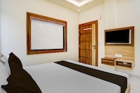 SPOT ON Shree Mukund Madhav Dham Vrindavan Railway Station