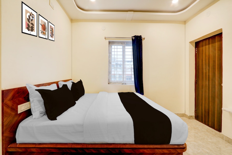 Hotel O Rainbow , Nakkalagutta Hanamkonda Warangal, Warangal