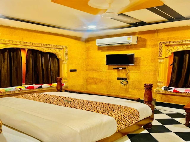 Hotel O Royal Queen