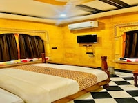 Hotel O Royal Queen