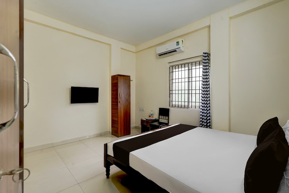 Hotel O Aditya Residency Avadi Road Bus Stand, Porur Chennai, Chennai