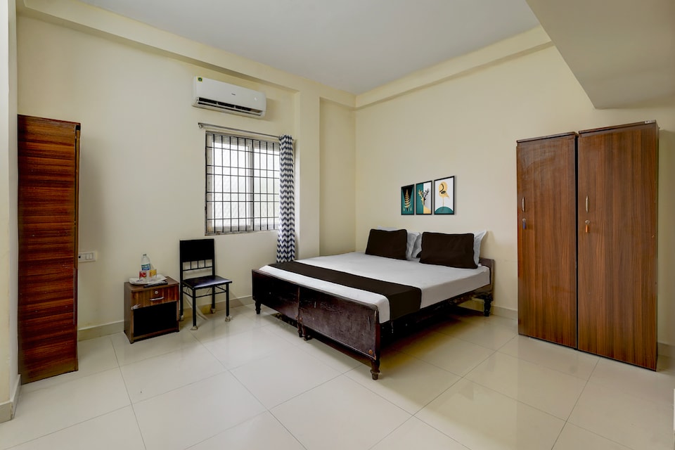 Hotel O Aditya Residency Avadi Road Bus Stand, Porur Chennai, Chennai