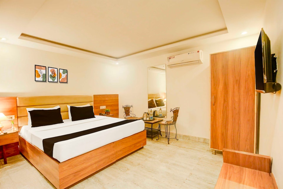 Collection O Chandigarh Road Royal Woods, Zirakpur, Zirakpur