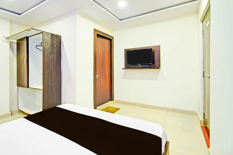 Collection O Mayur Inn, LB Nagar-Ramoji, Hyderabad