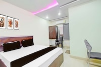 Collection O Mayur Inn