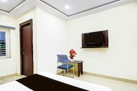 Collection O Mayur Inn