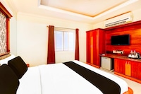 Collection O Anantapur Railway Station