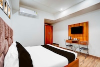 Collection O Agra Lohamandi