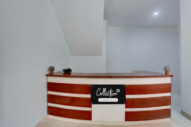 [Day Stay - 12 Hrs Slot : 8 AM to 8 PM] Collection O Model Town Road