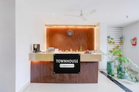 Super [Day Stay - 12 Hrs Slot : 8 AM to 8 PM] Hotel O India Bhutan Zero Point