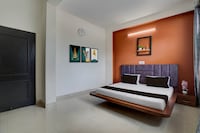 SPOT ON Hotel Mezbaani 