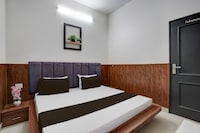 SPOT ON Hotel Mezbaani 