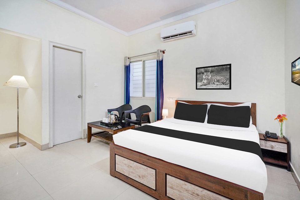 Collection O Mysore Shri Lakshmikantha Swamy Temple, Mysore Vijayanagar Hebbal, Mysore