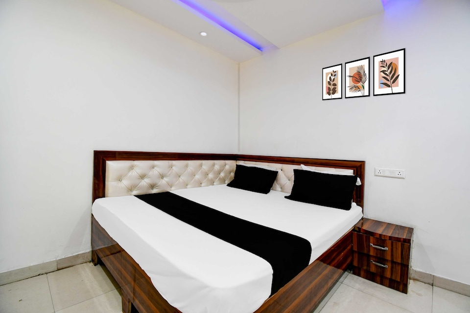 [Day Stay - 8 AM to 8 PM] Collection O Gorakhpur Industrial Area Shaurya Inn, Gorakhnath Gorakhpur, Gorakhpur