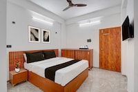 Collection O Kanifnath Trek Pune