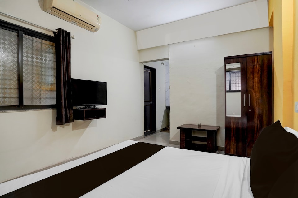 Hotel O 24k GOLD Sasvad Road Railway Satation, Hadapsar Pune, Pune
