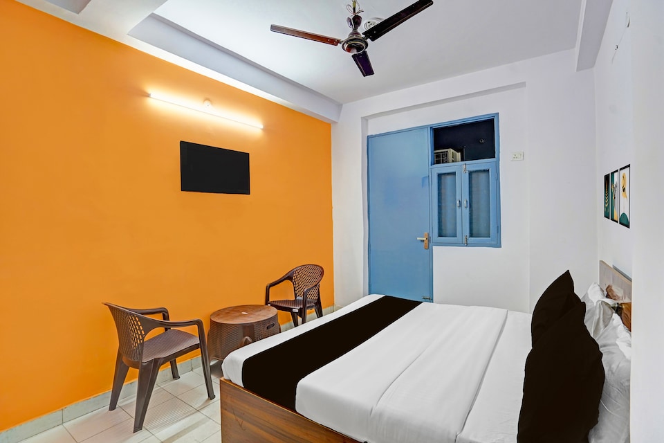 Hotel O by OYO Walk Inn, Noida City, Noida