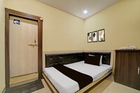 Super Hotel O Sanjay Karond Charaha