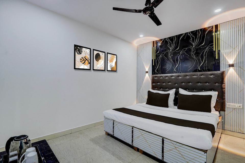 Hotel O Ritz Rivera East Azad Nagar Metro Station, Anand Vihar Delhi, Delhi