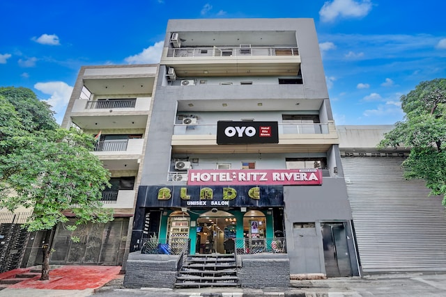 Hotel O Ritz Rivera East Azad Nagar Metro Station