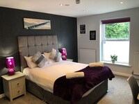 OYO Watton Vibe Hotel