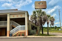 Magnolia Inn Townhouse Hattiesburg MS I-59
