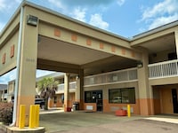 Magnolia Inn Townhouse Hattiesburg MS I-59