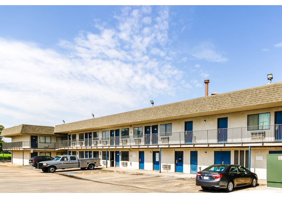 Home 6 by Townhouse Topeka KS I 70, Topeka KS_g6, Topeka KS