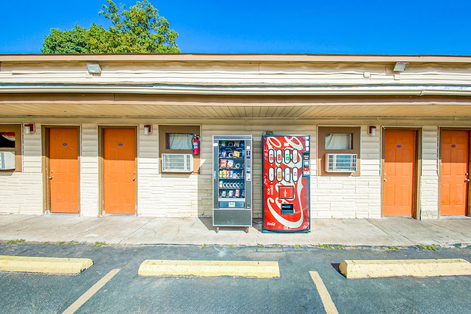 Hotel O Best Rest Inn Springfield US 36, C62650, Springfield IL