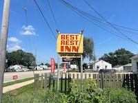 Hotel O Best Rest Inn Springfield US 36