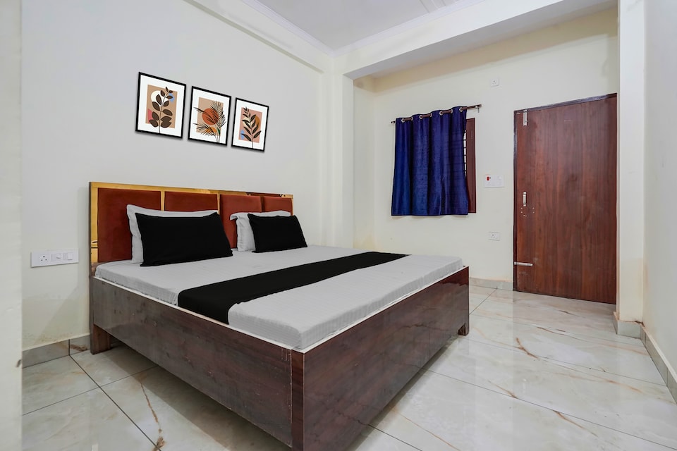 Hotel O Welcome Guest House Chhattarpur Station, Railway station, Rudrapur