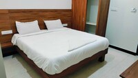 Hotel O Royal Stay