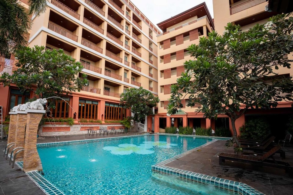 Sunday Chateau En Ville - Pattaya, Na Klua P1, Pattaya