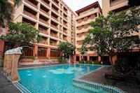 Sunday Chateau En Ville - Pattaya