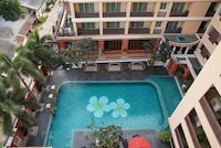 Sunday Chateau En Ville - Pattaya