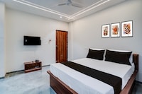 Hotel O Sunflower Lodge Solapur-mumbai Highway