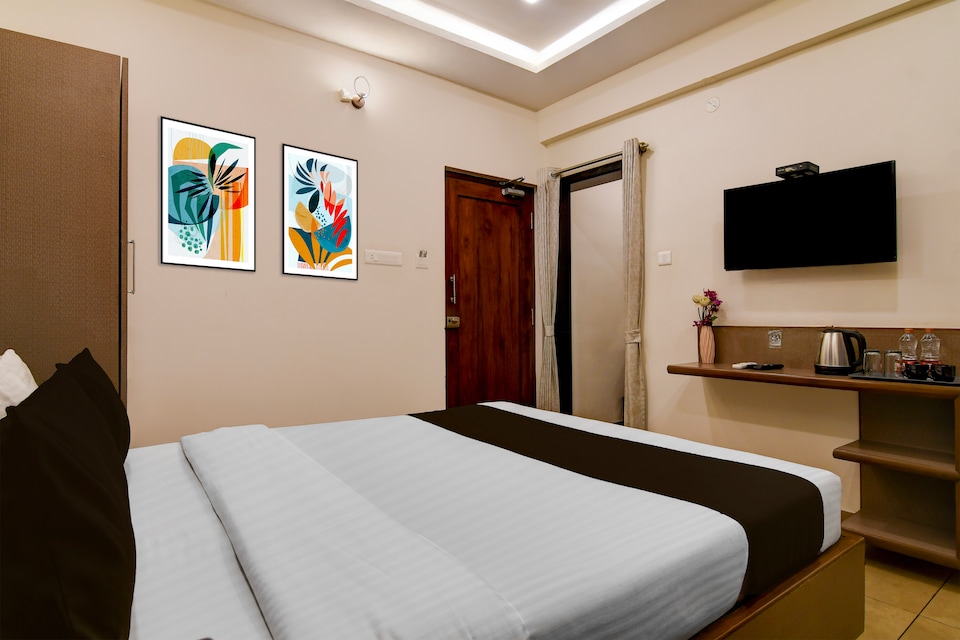Townhouse The 36 Inn Madhuravada Bus Stop, Rushikonda, Visakhapatnam